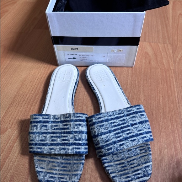 Givenchy Blue and White Denim Sandals with Textured Design w/ dust bag and box - Picture 2 of 4